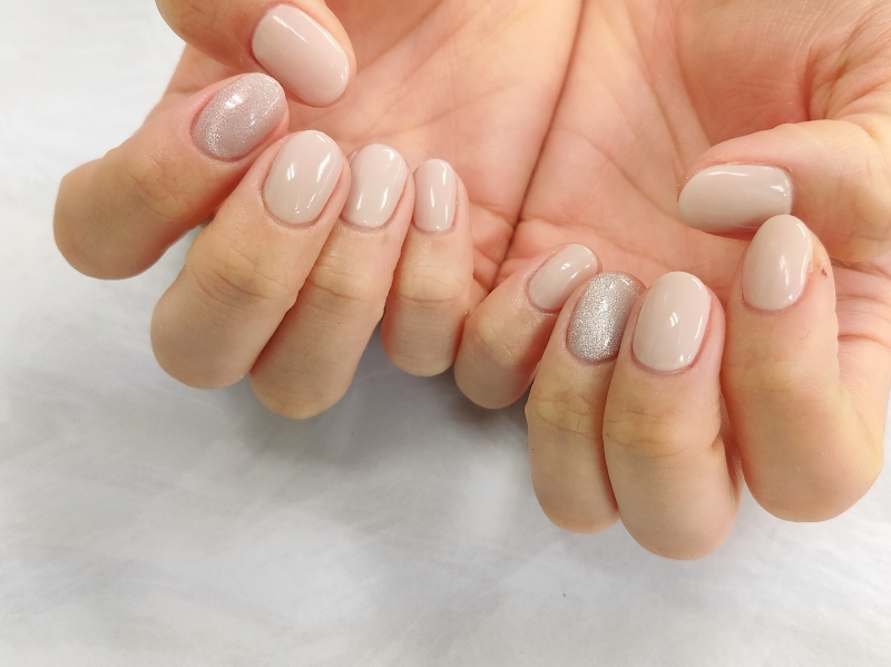 mikanails
