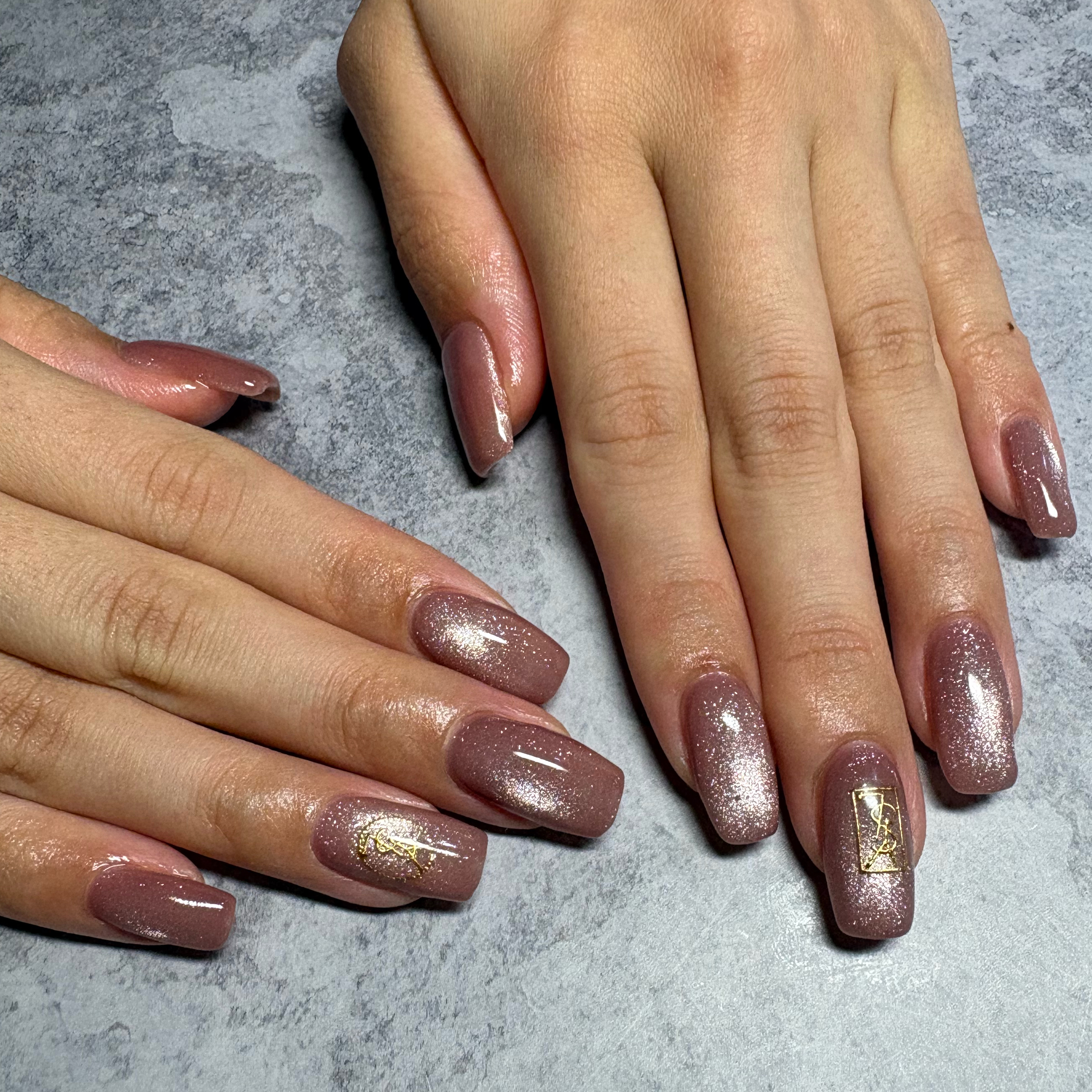 ..ada..nail