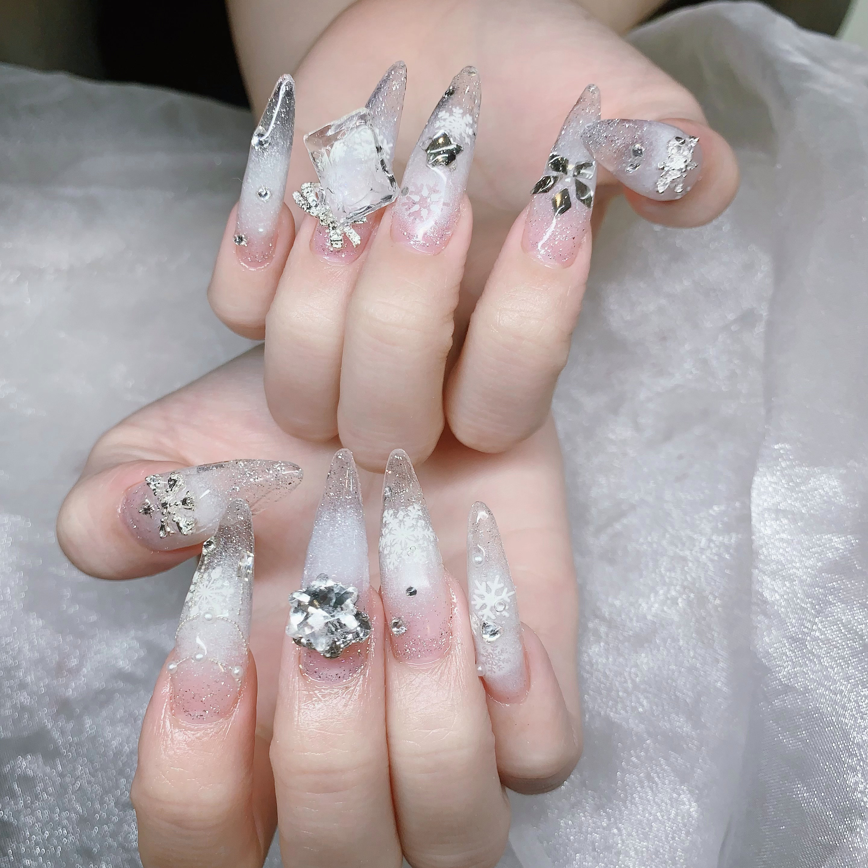 Cicinails