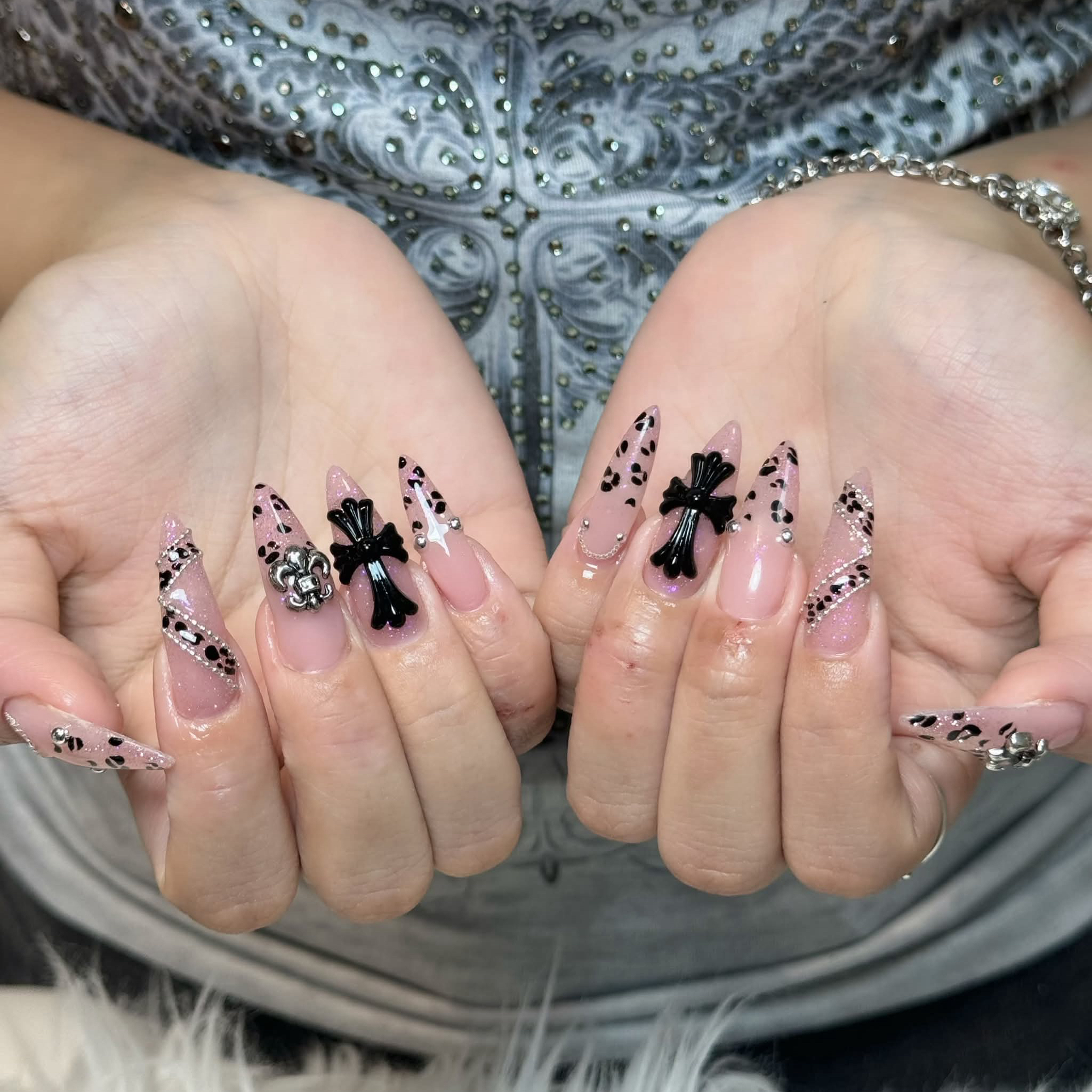 elinails.rinn