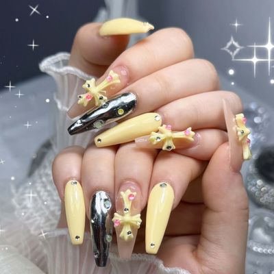(SNS人気)長さだし＋トレンドアートやり放題・パーツ付け放題 ¥10500❤️‍🔥 
