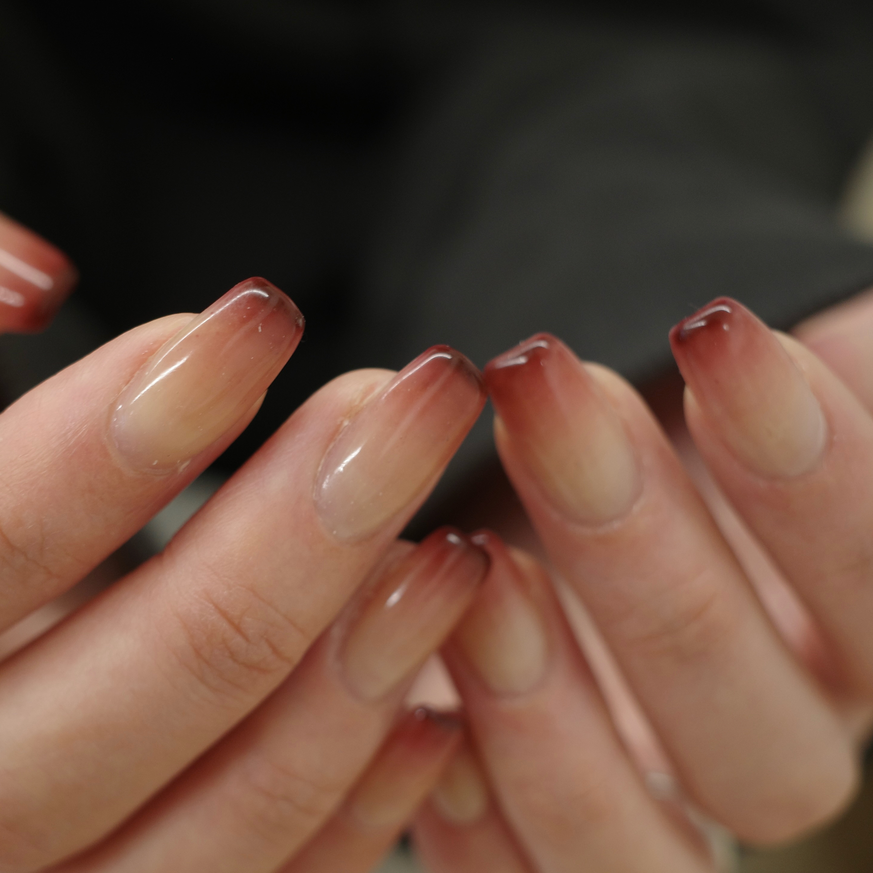emi_nail
