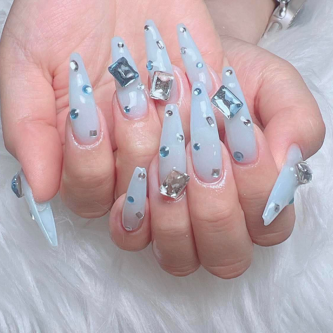 Hanra_Nail