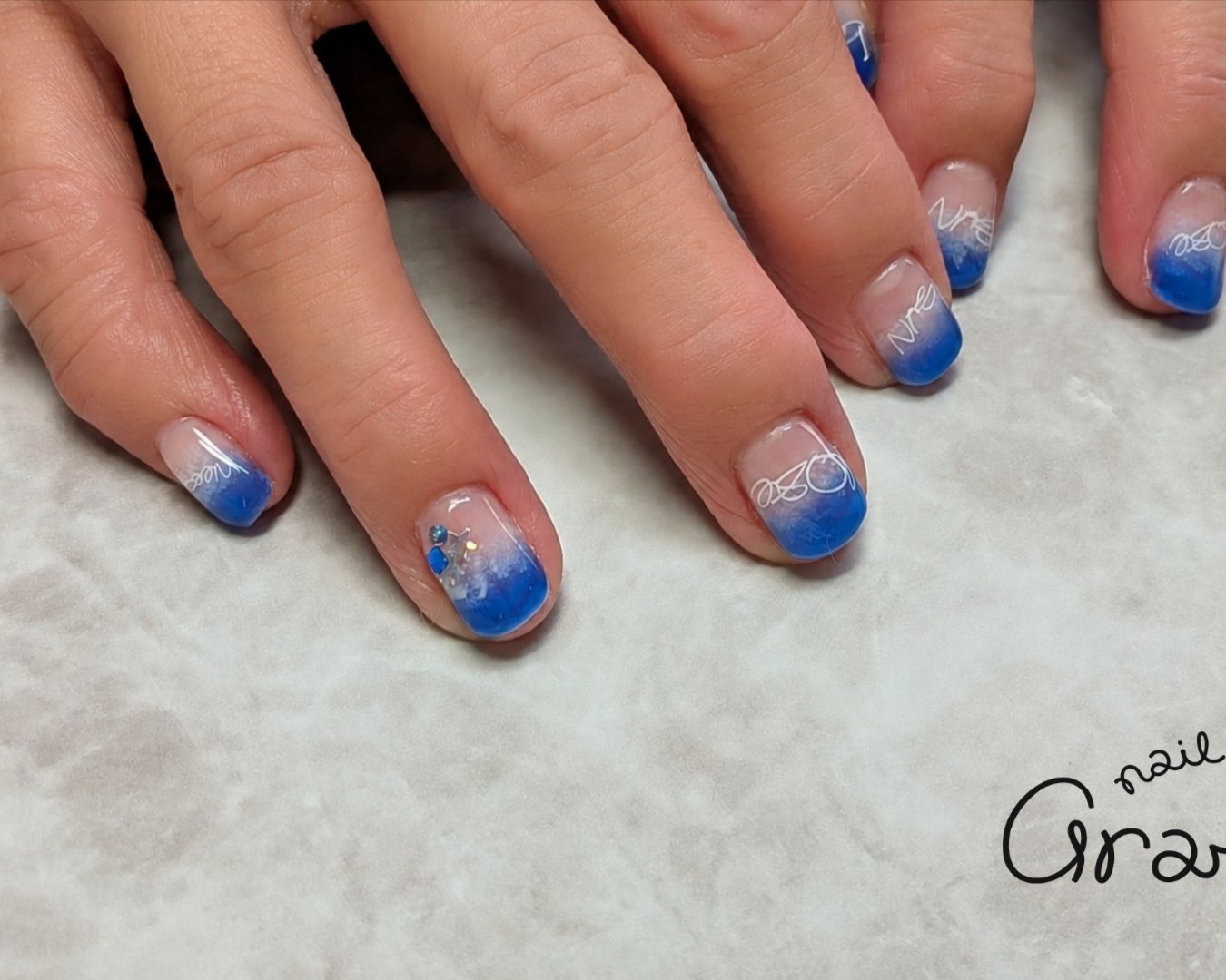 nail_room_gratia