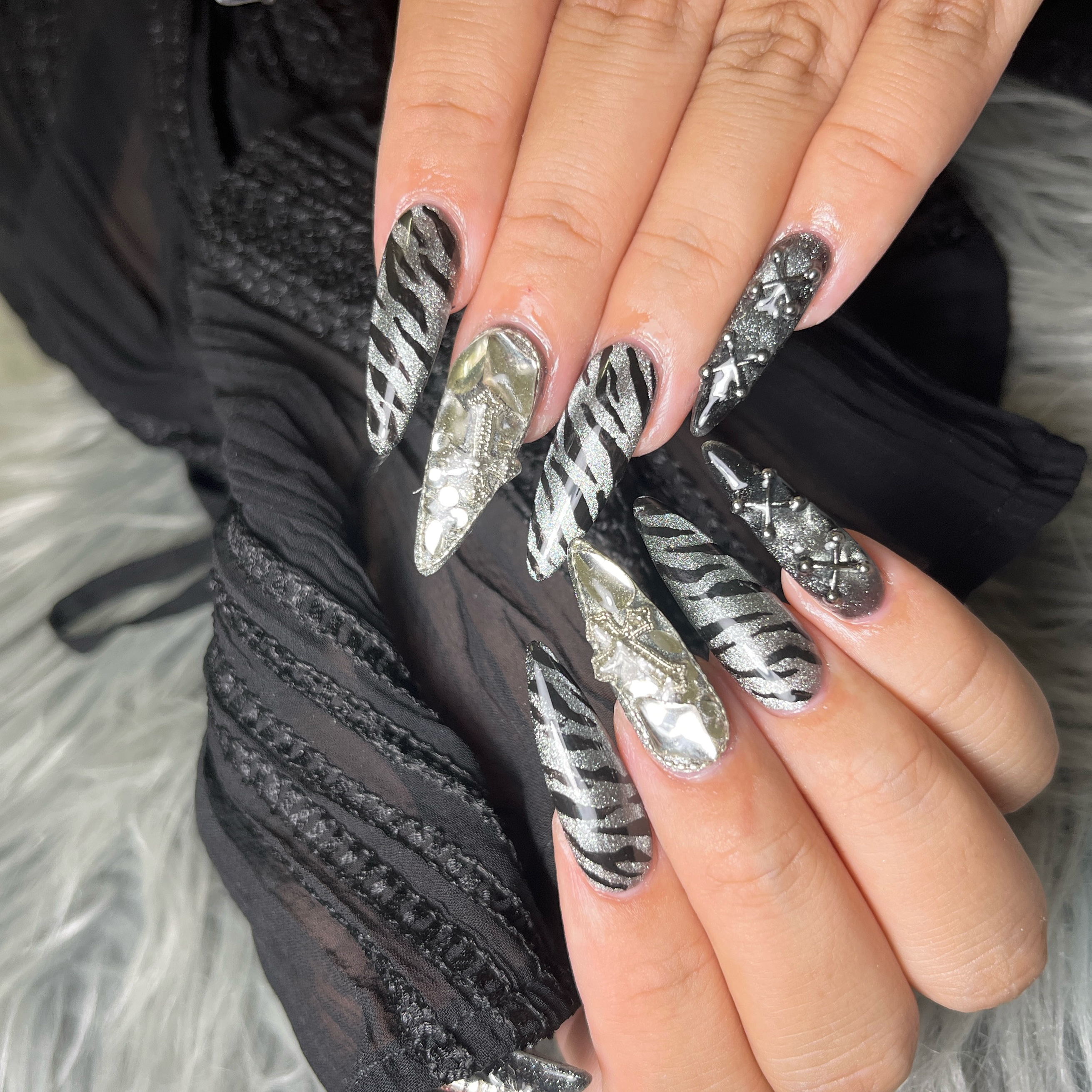 miku_t2_nail