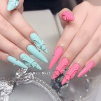 Hin_Nail