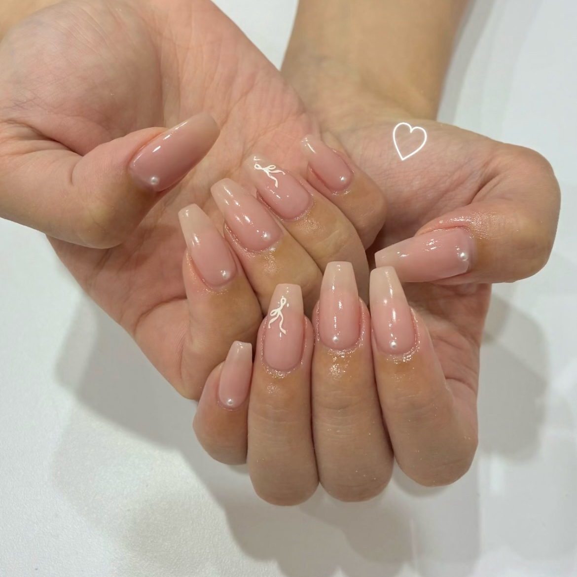nyua_nail