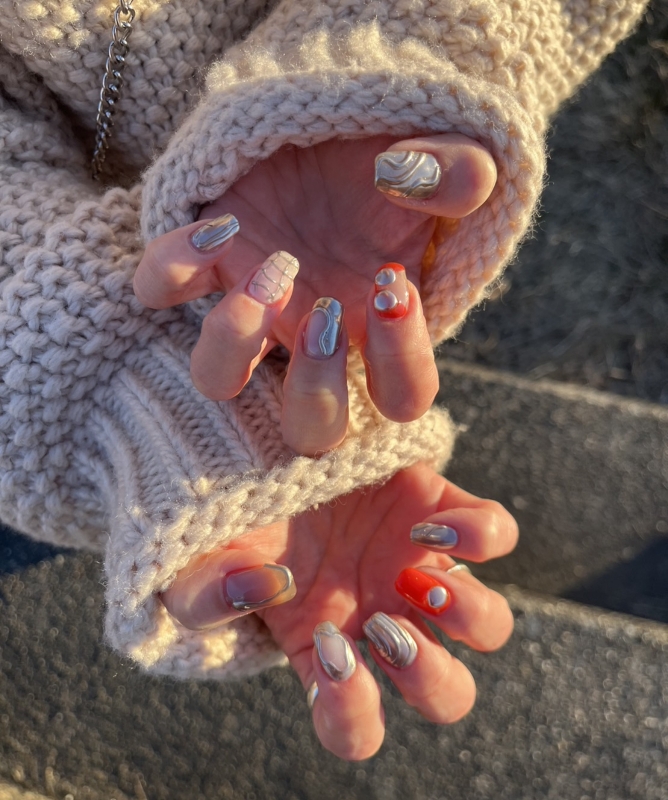 mikanails