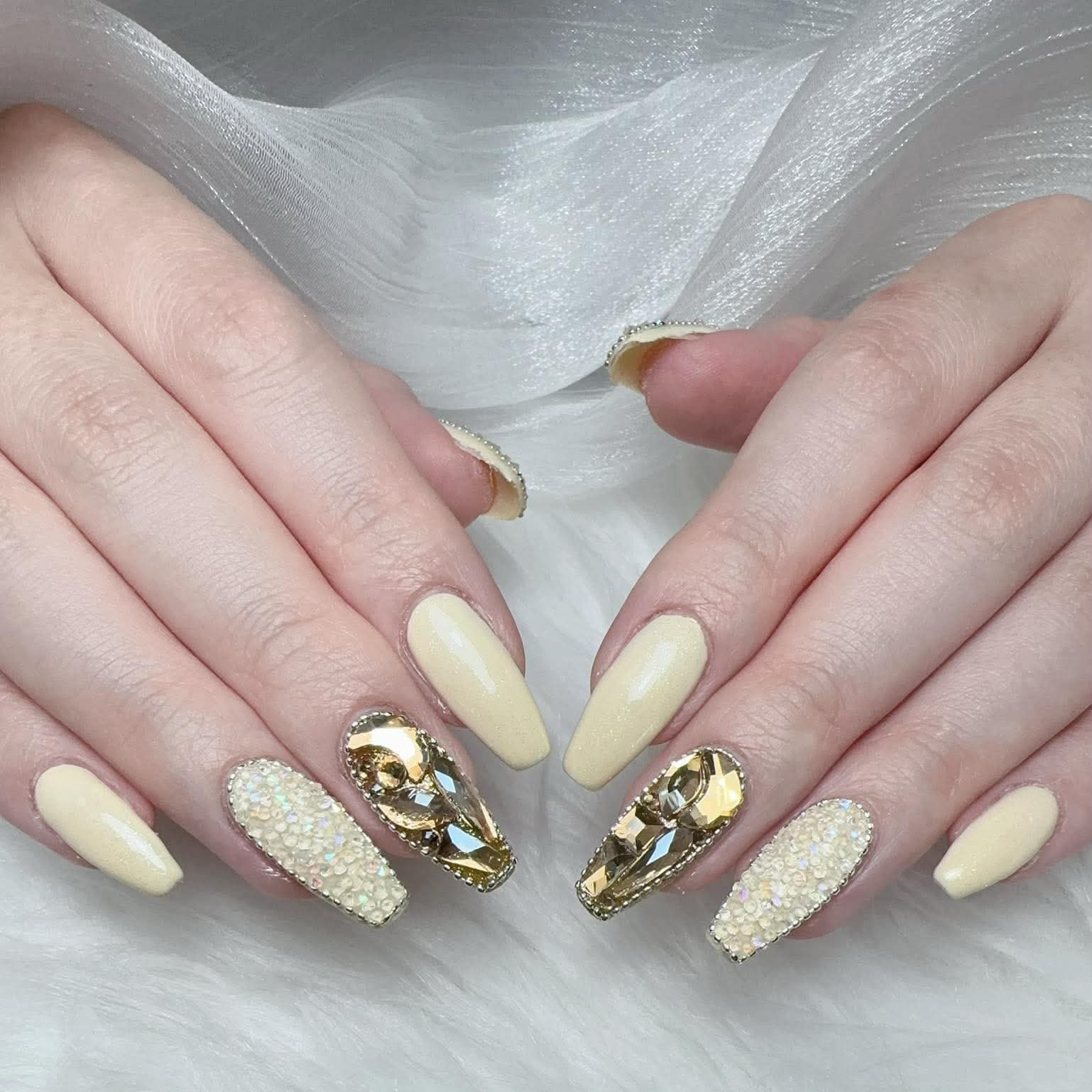 lumi.nail