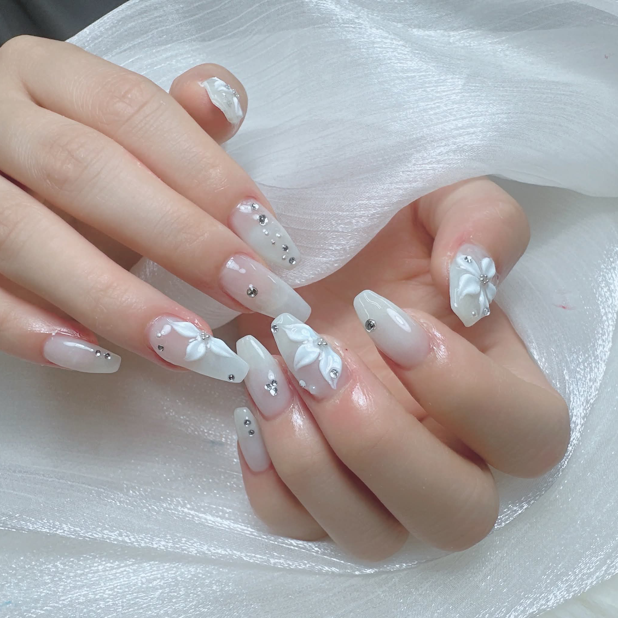 suki.Nail