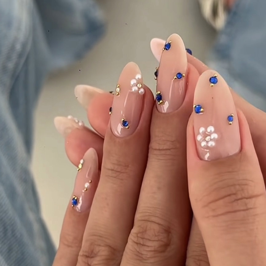 BROWS_NAILS
