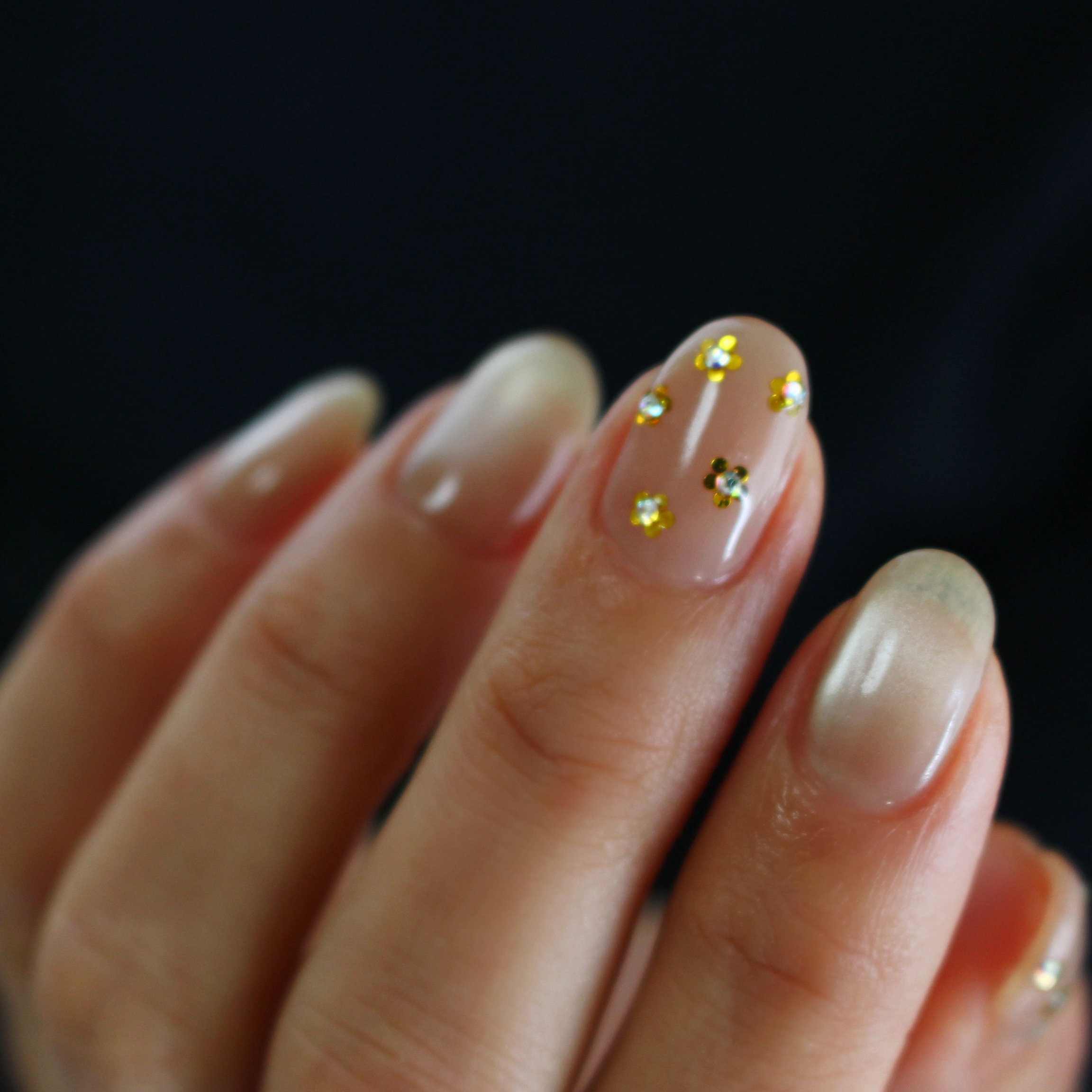 tol_nail