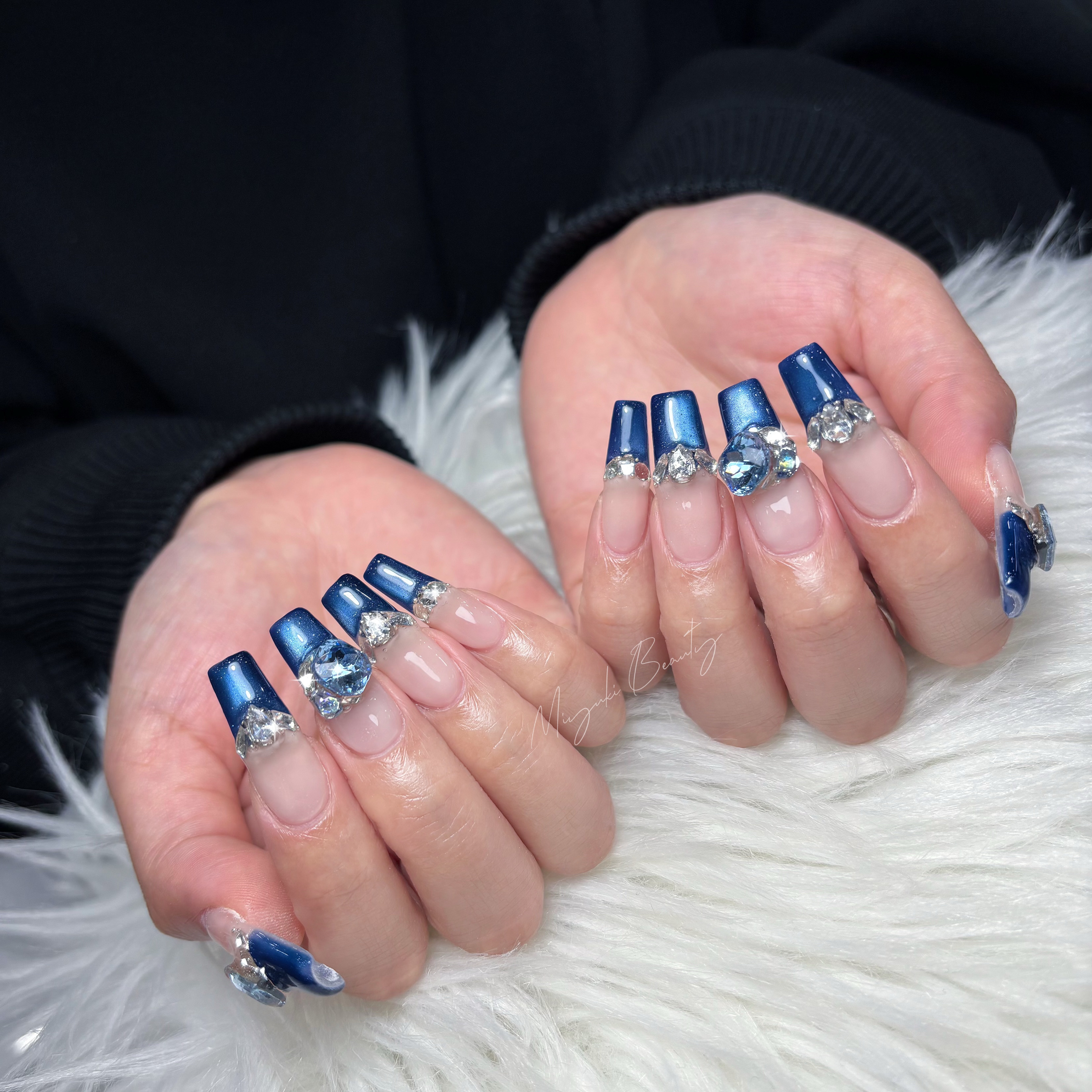 AMI_NAIL_KEBUKURO