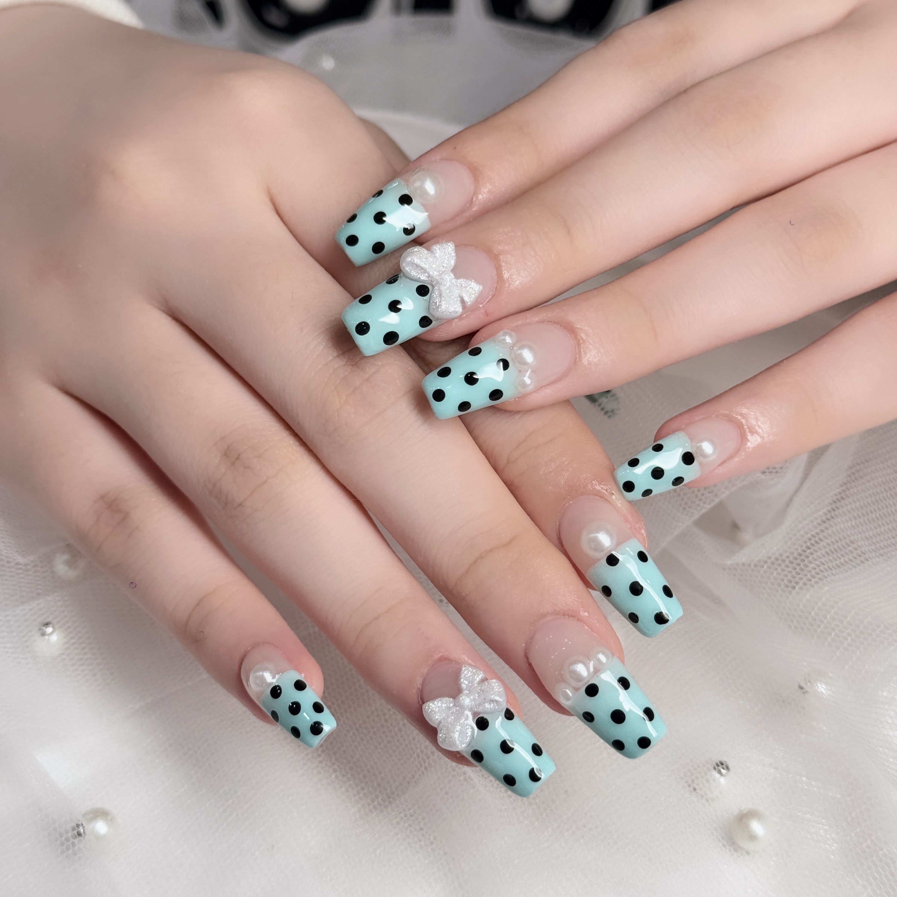 Yuri_nails