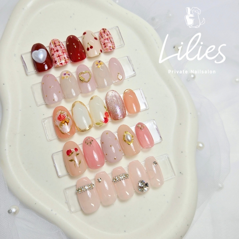 Lilies__nail