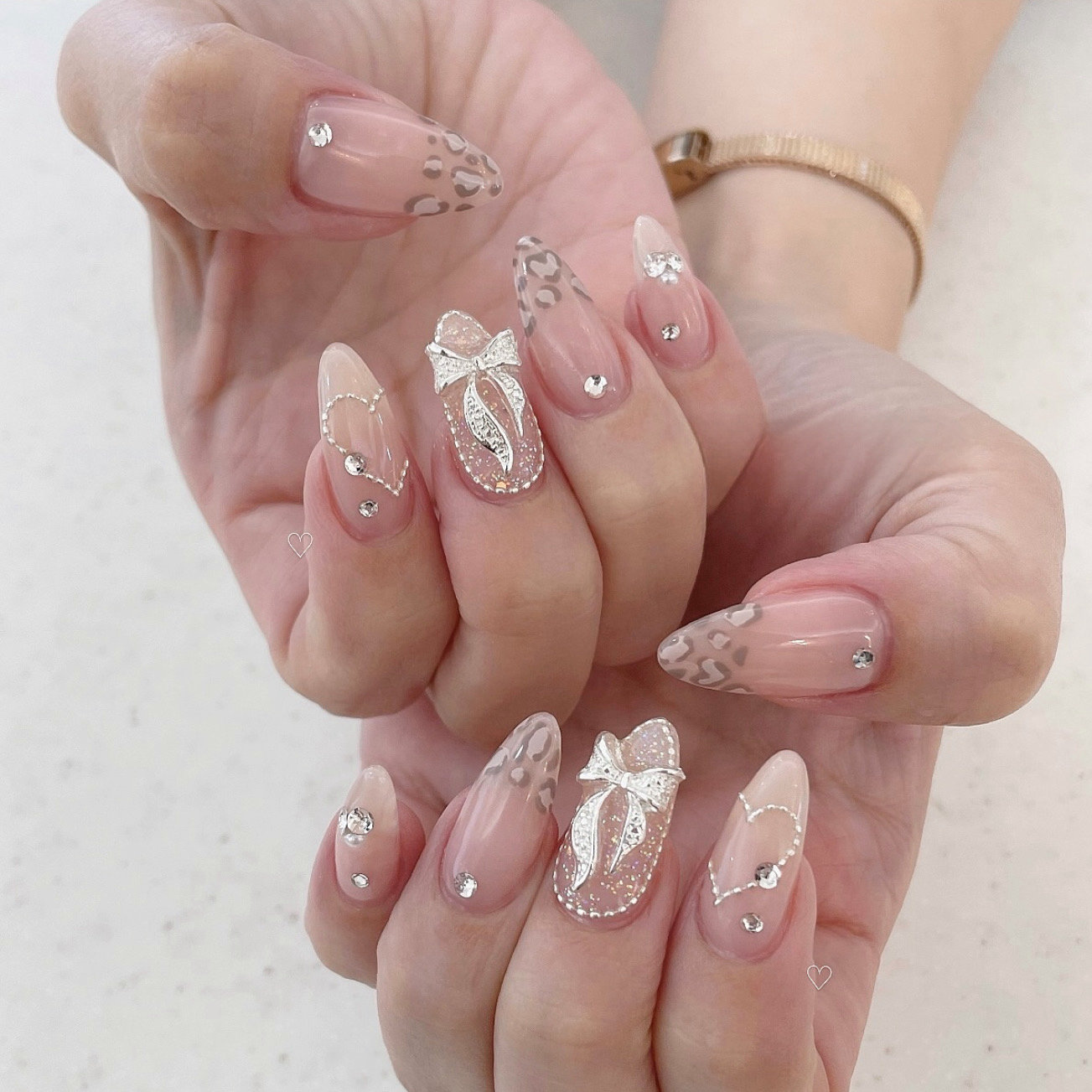 Lyn.Nail