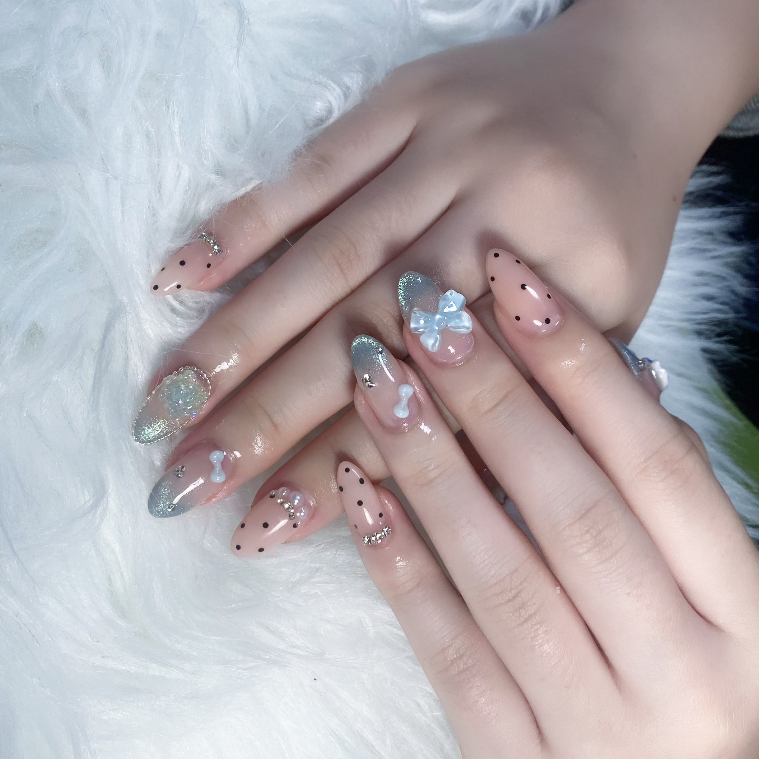 Celine_nail