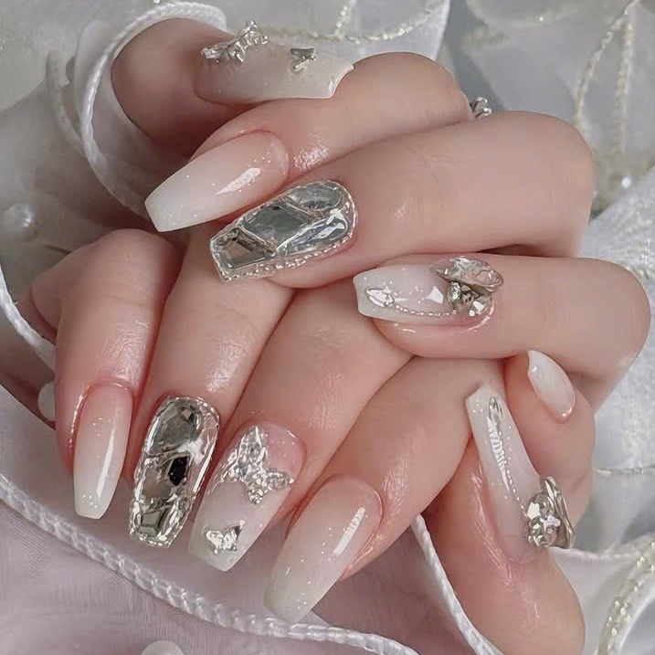 lacci_nail