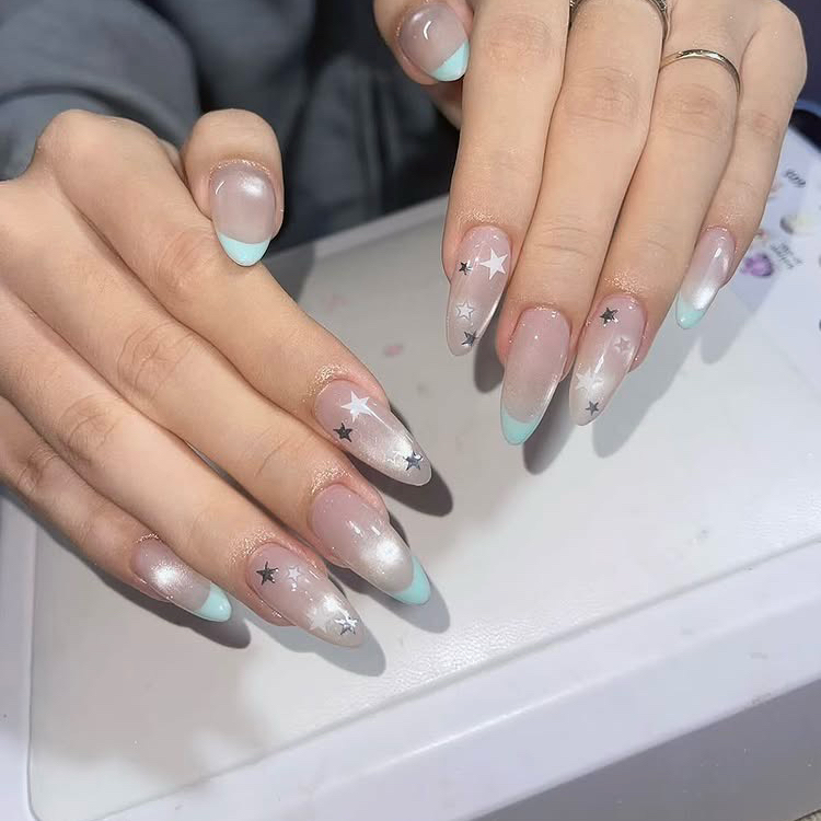 Har02_Nail