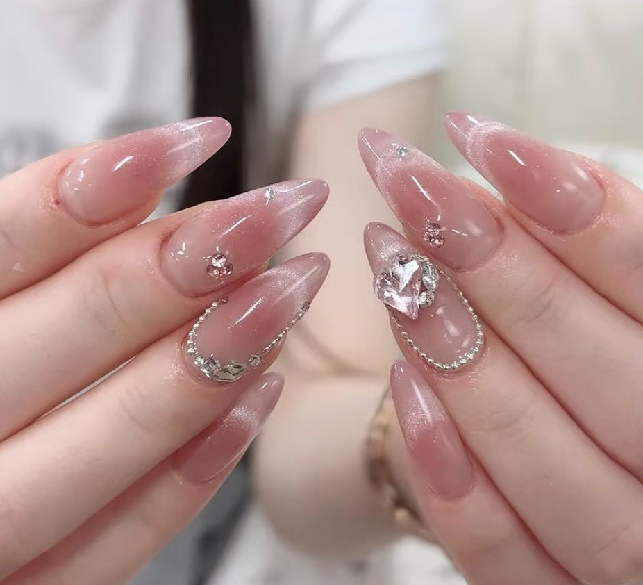Bymoon_Salon