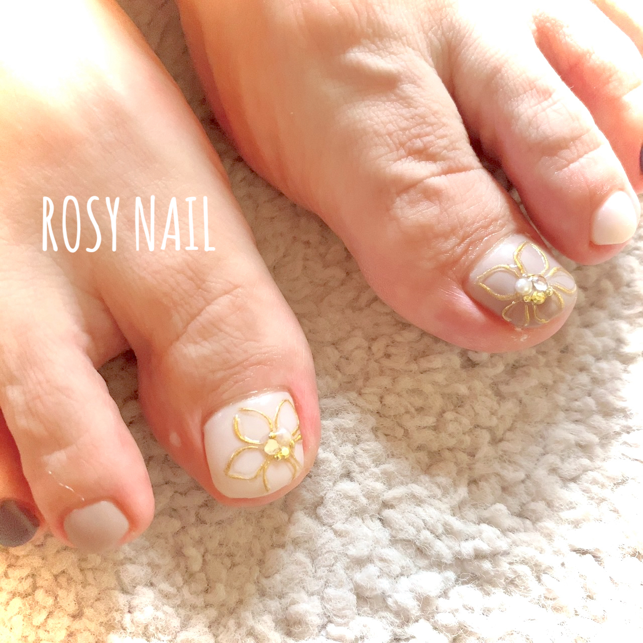 ROSY_NAIL