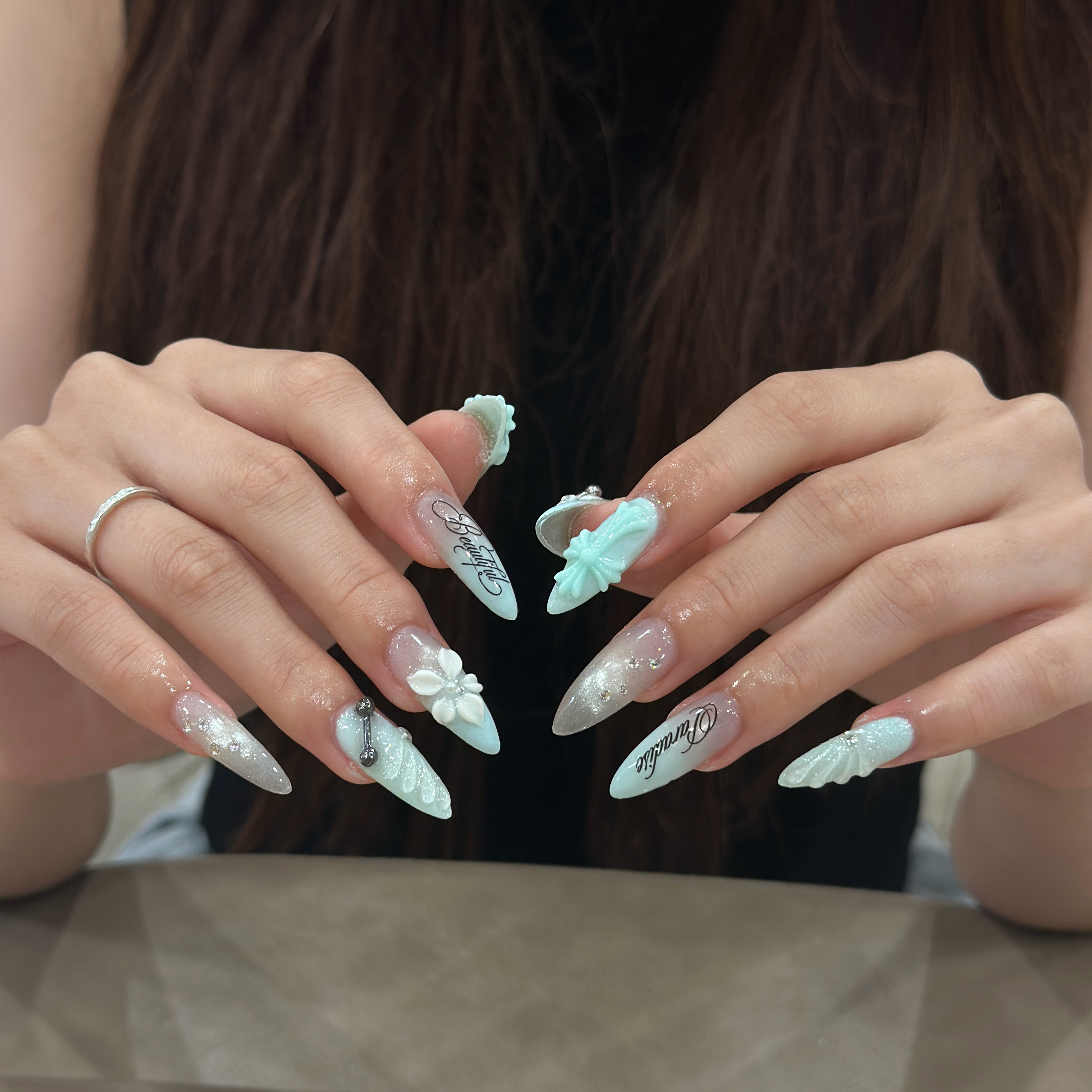 Aura.nailsalon