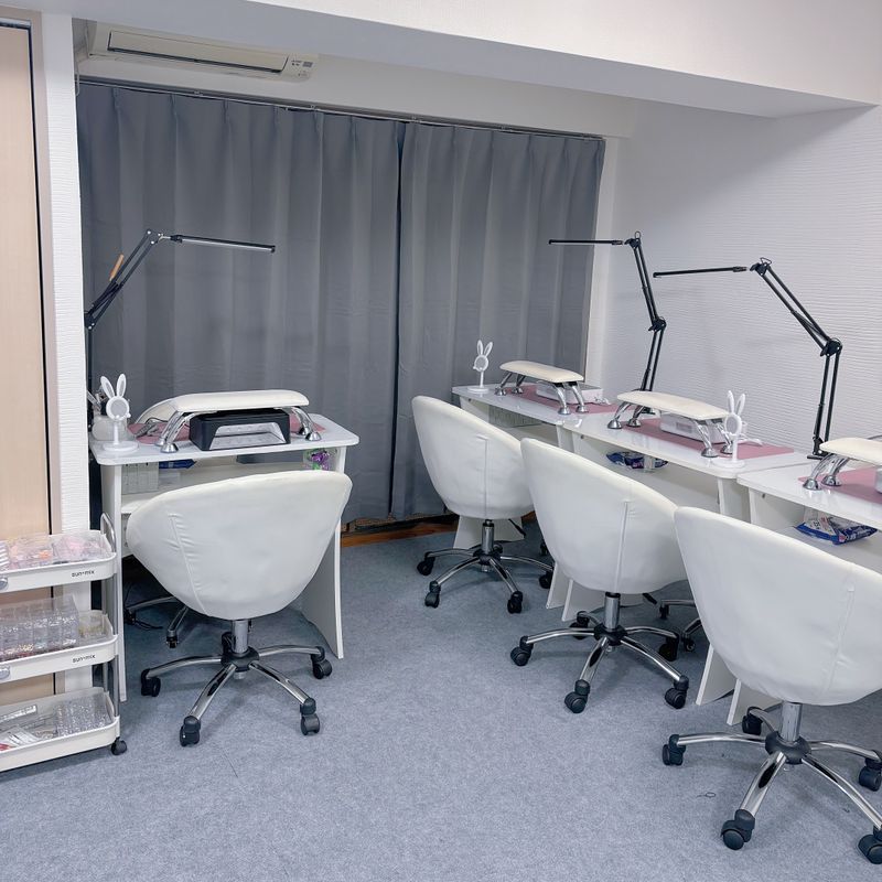 LUCIE NAIL SALON
