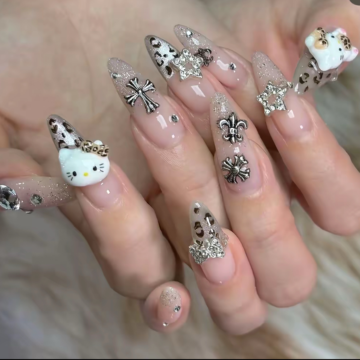 Julie_naill