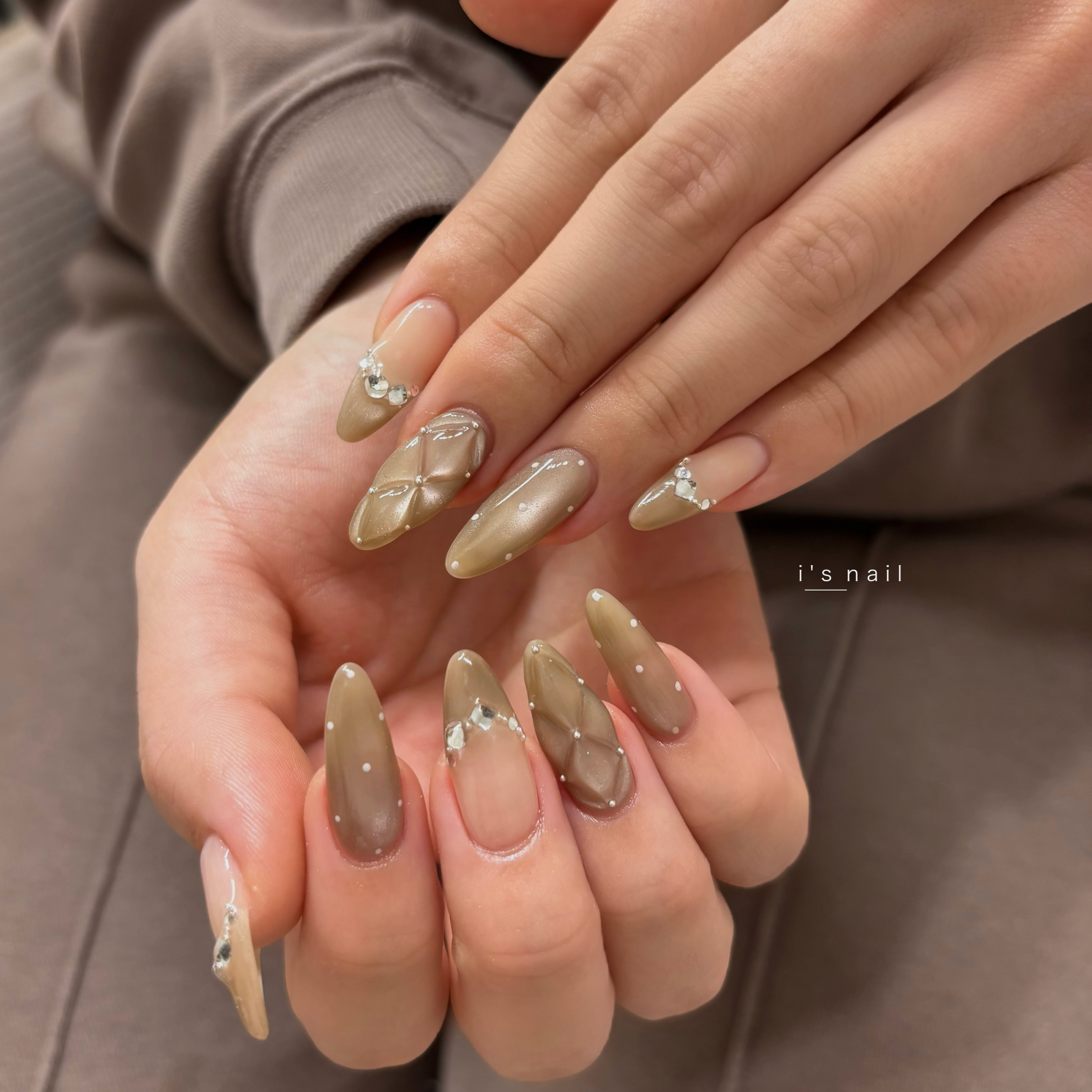 i_s.nail