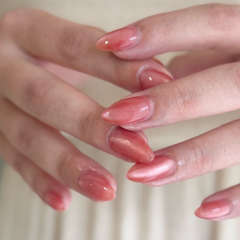 nail salon SLOGIE.