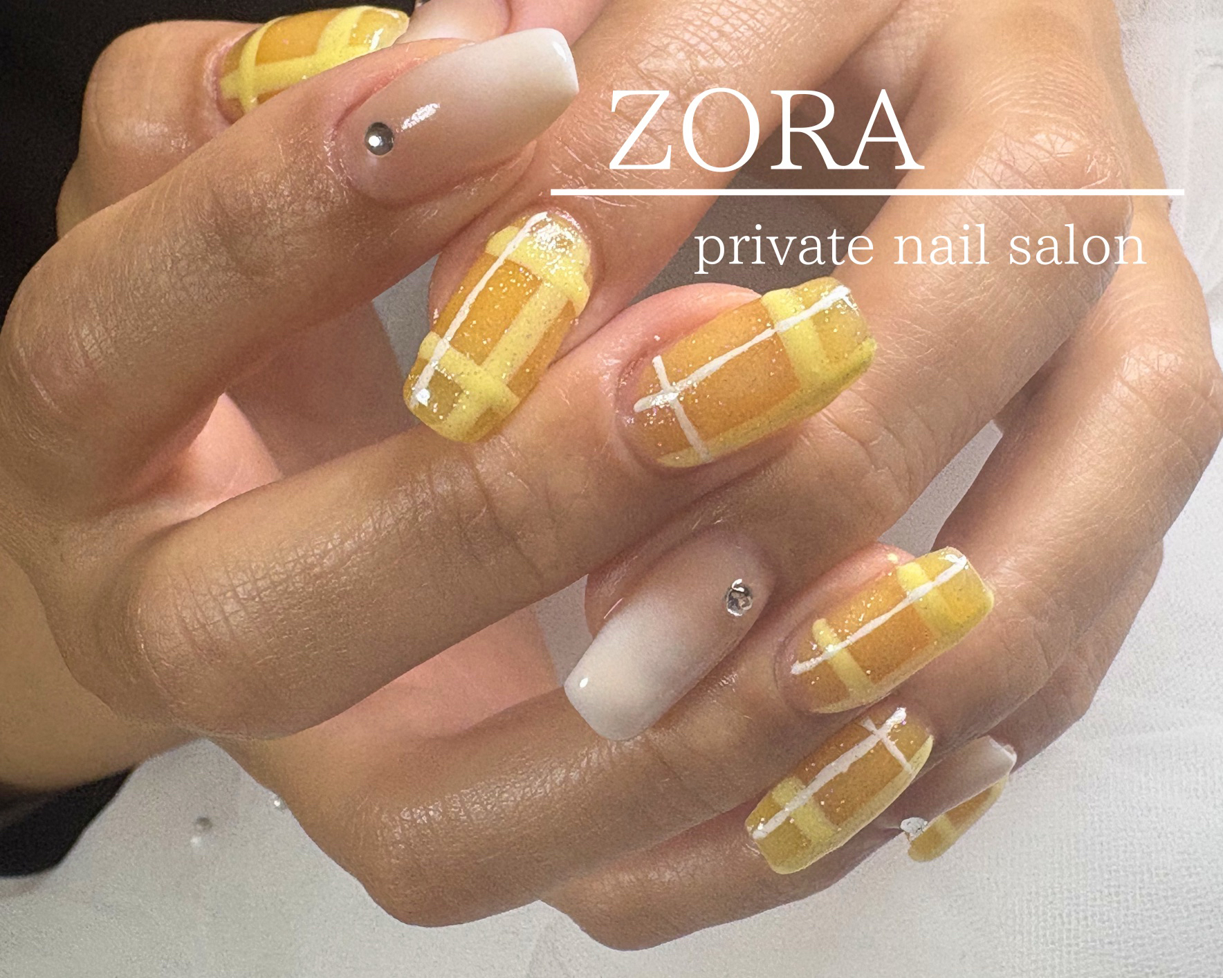zora.y