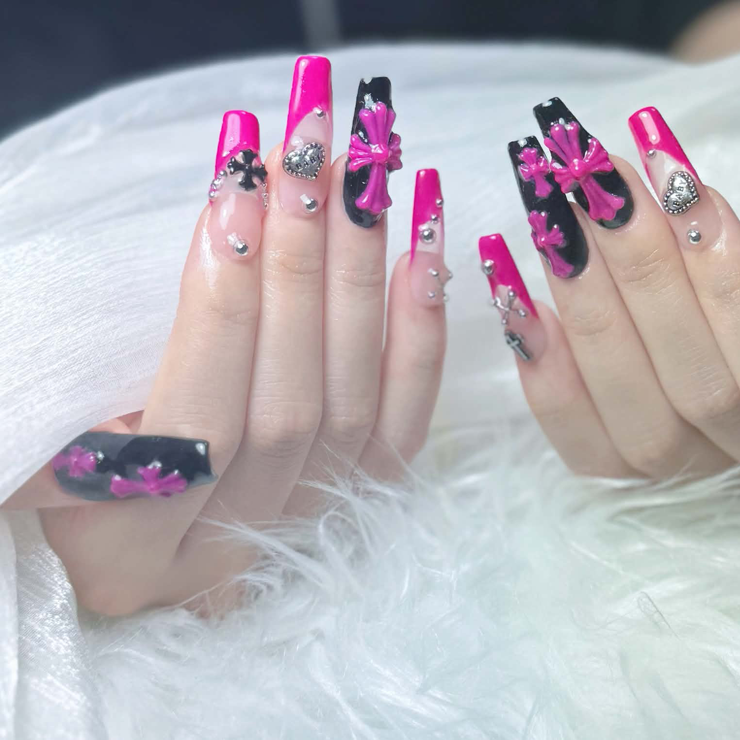 Aurora_nail