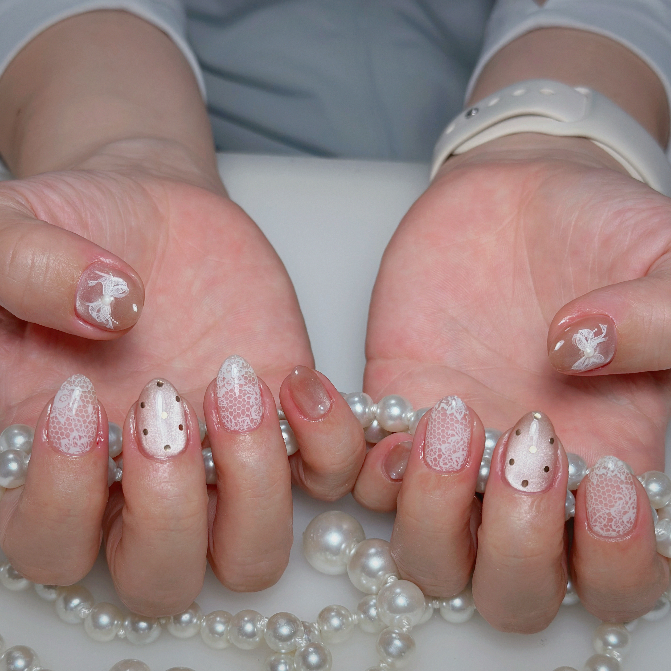 thumbs.up.nail