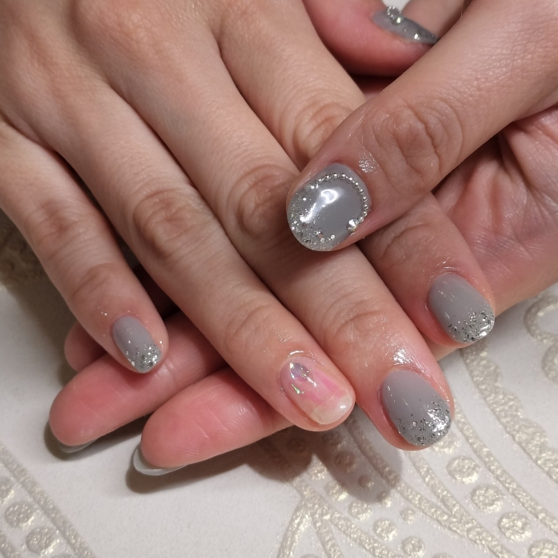MAGU_nail