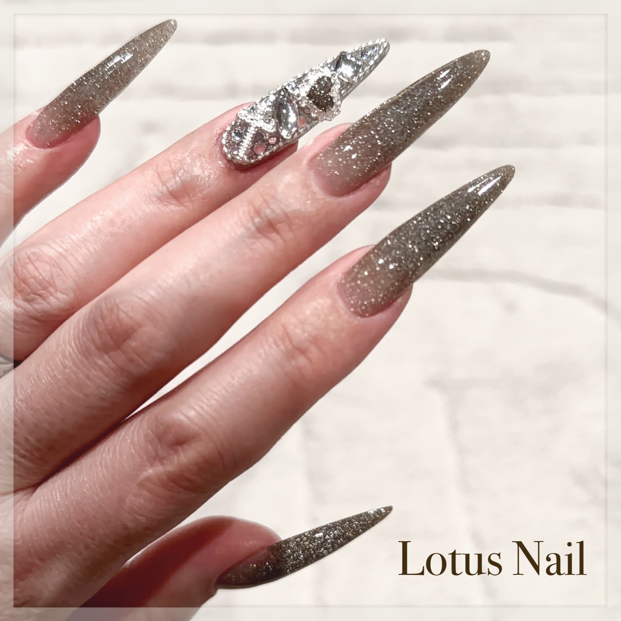 Lotus_Nail