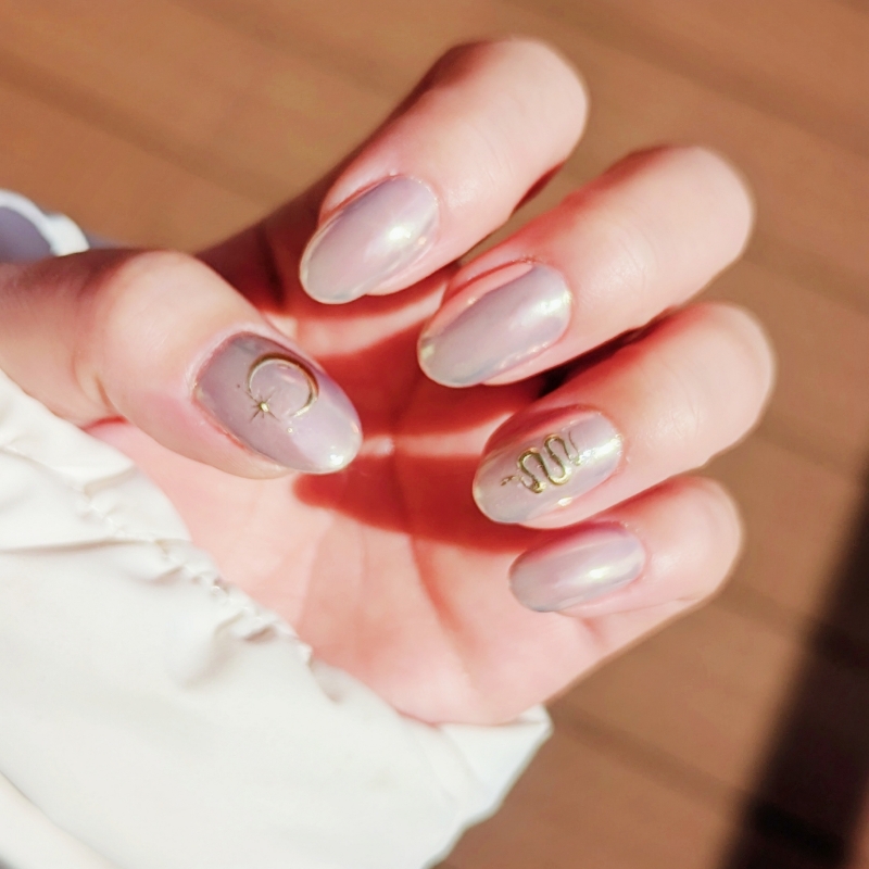 Nail_yello