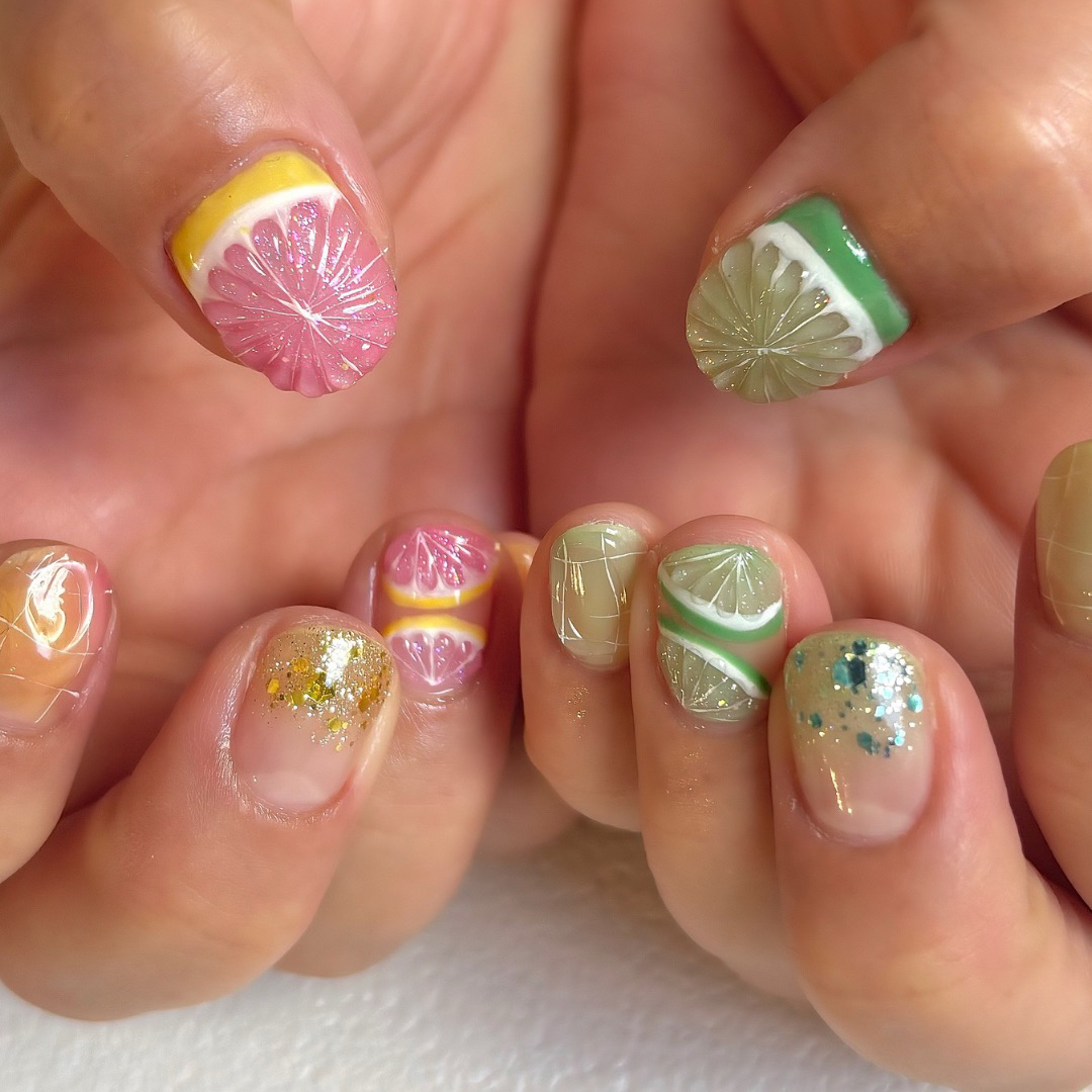 colorer_nail.ami