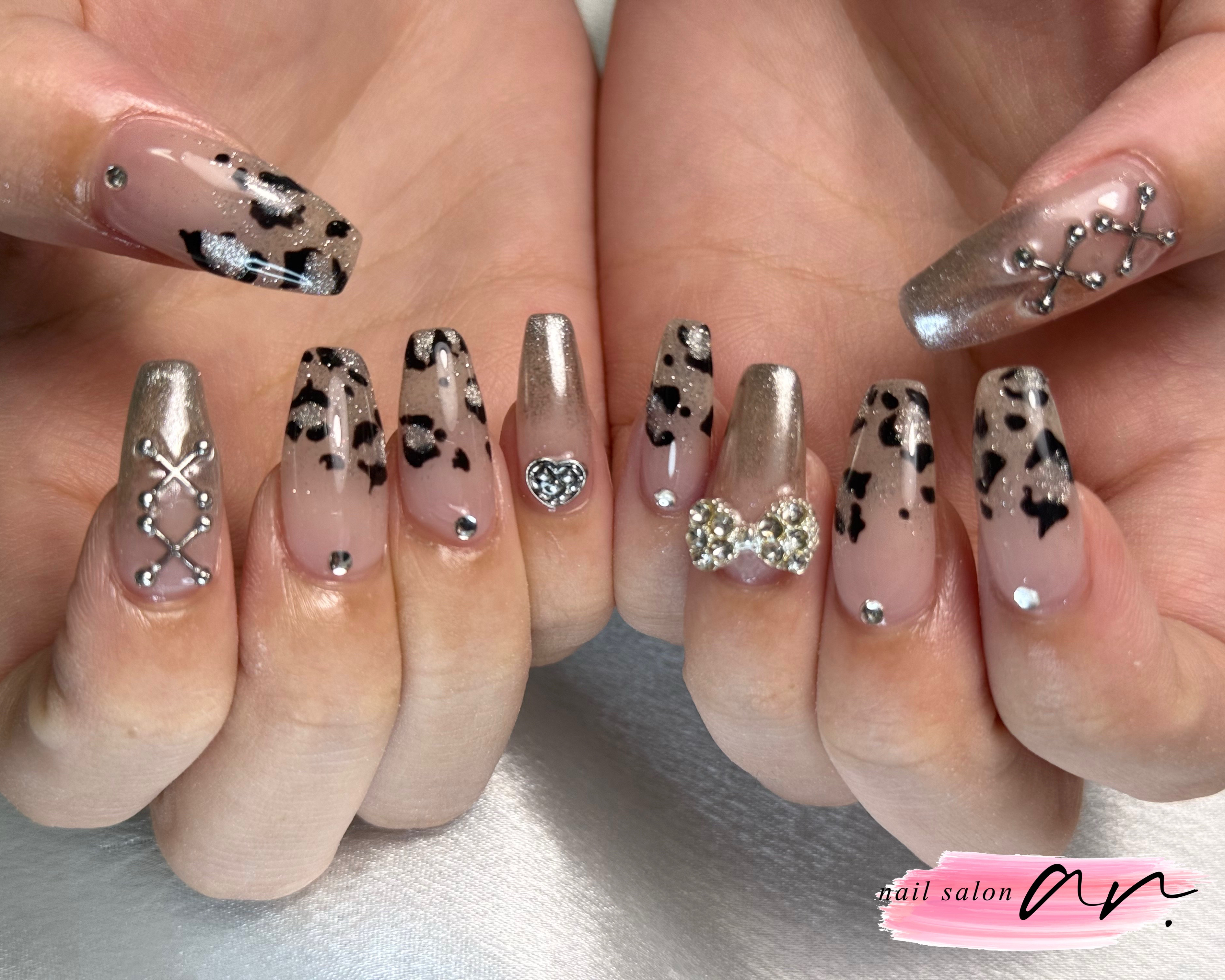 ar._nail