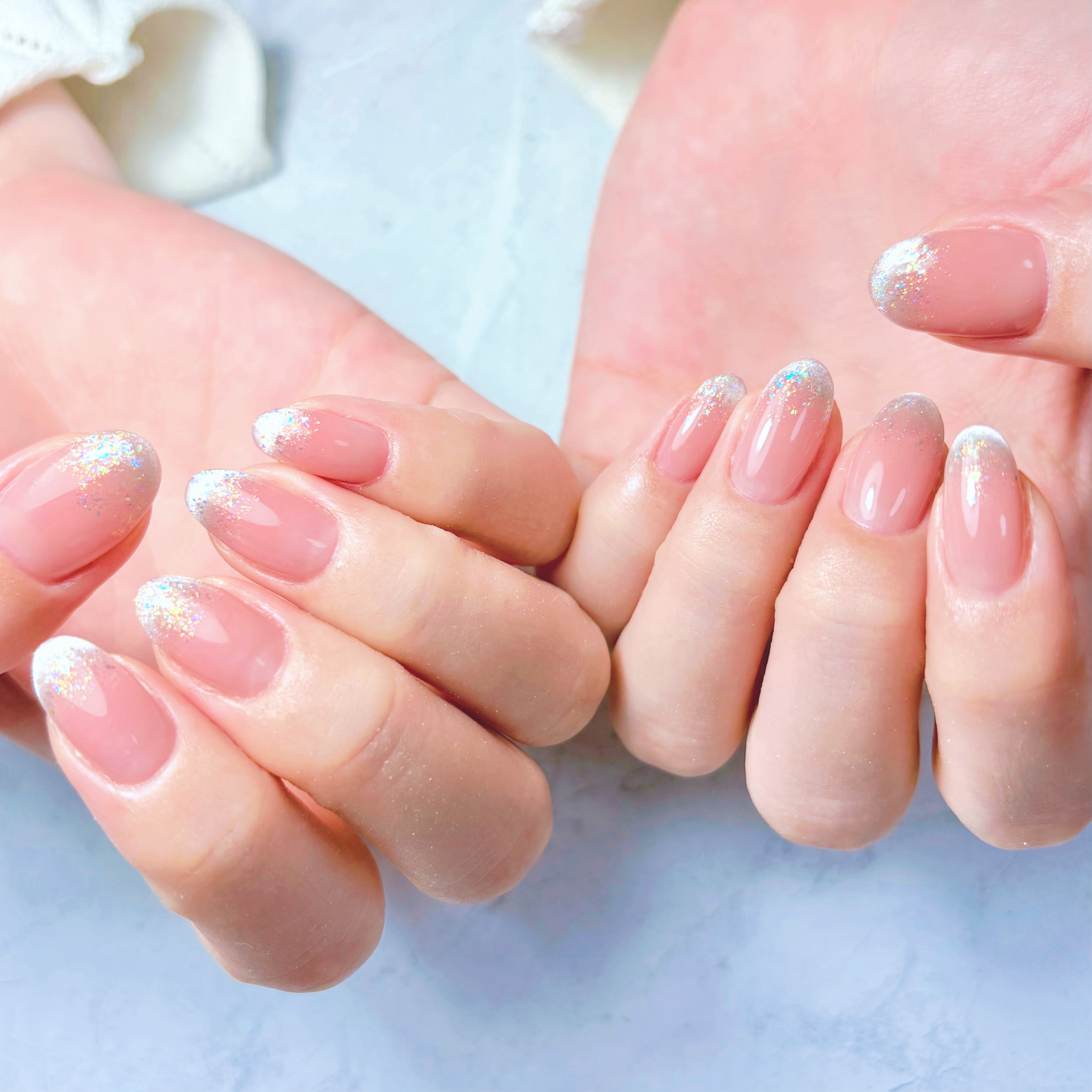 Adel_nail