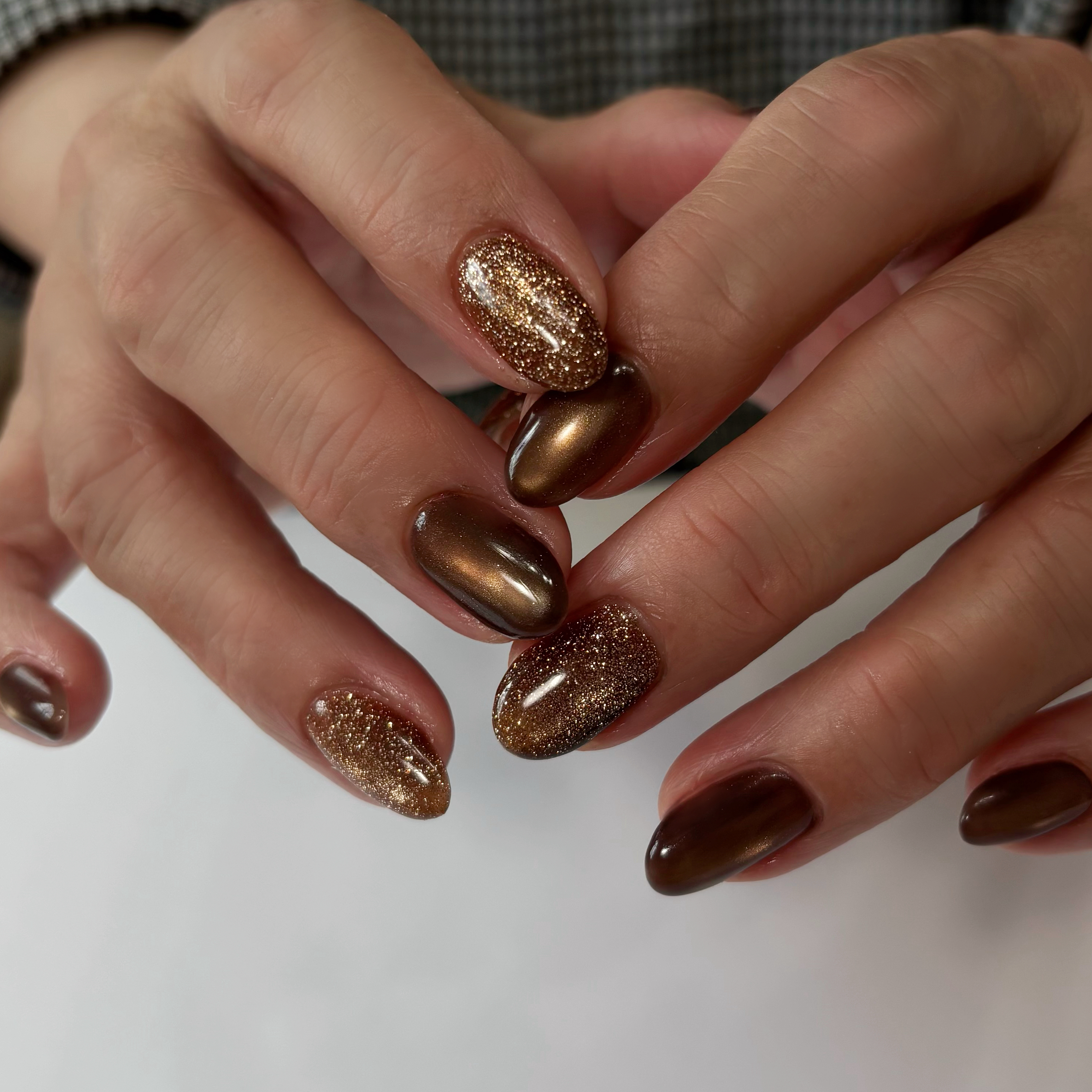 flore__nail