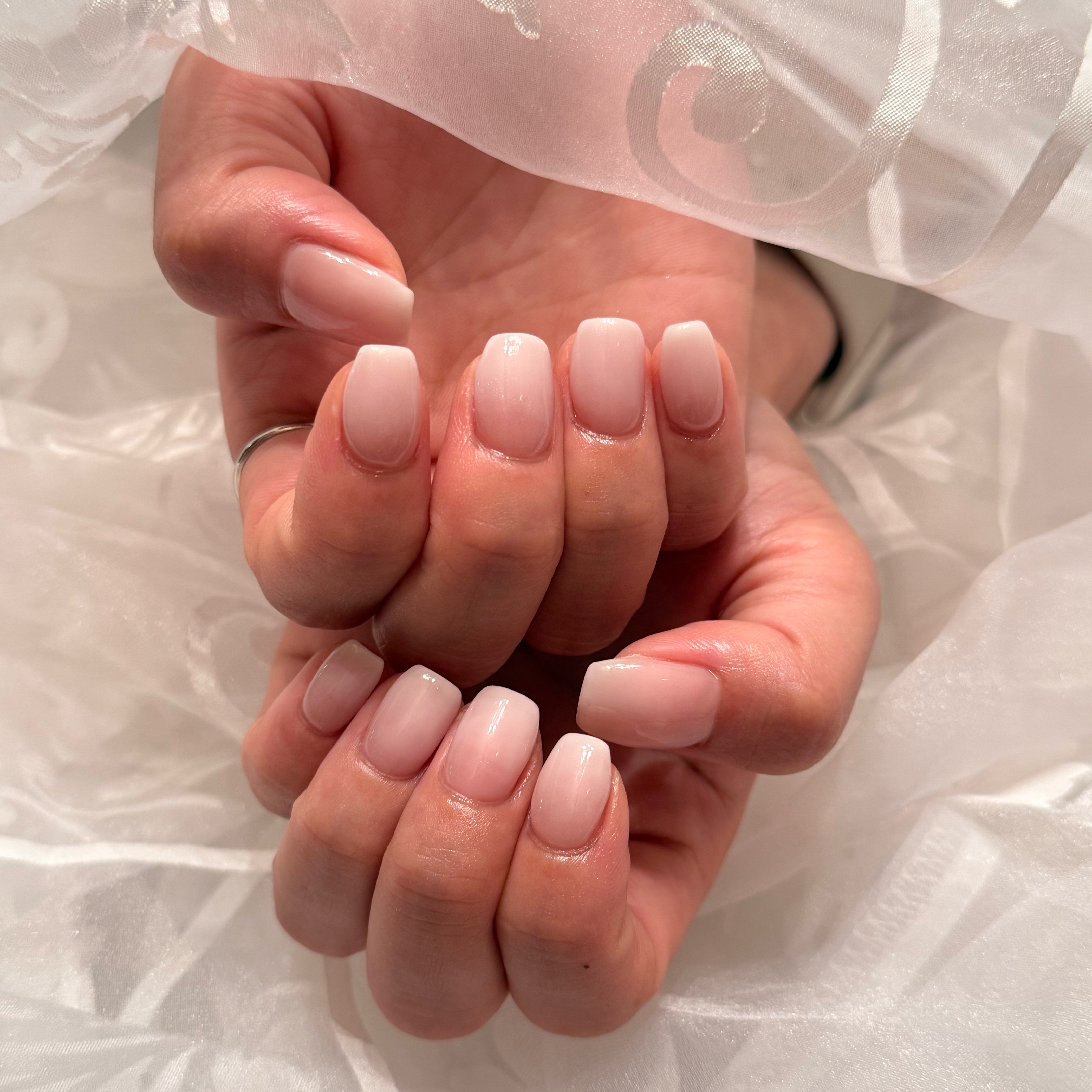 Nail_Lilydot_