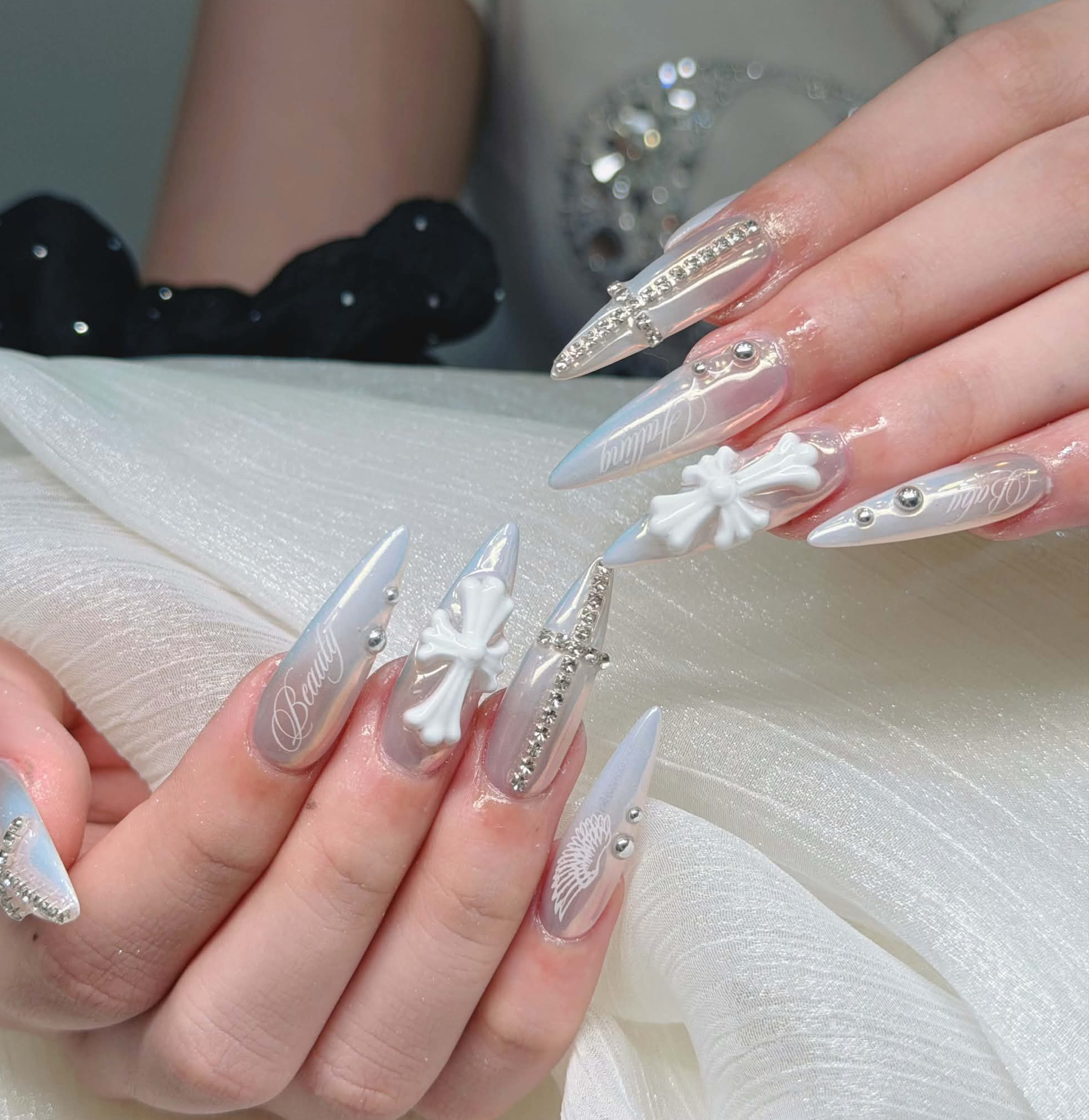NAILS168_AN