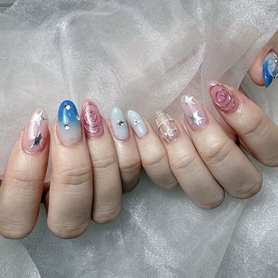 ハンドジェルと簡単な持ち込み6本〜10本💅当店オフ無料❣️