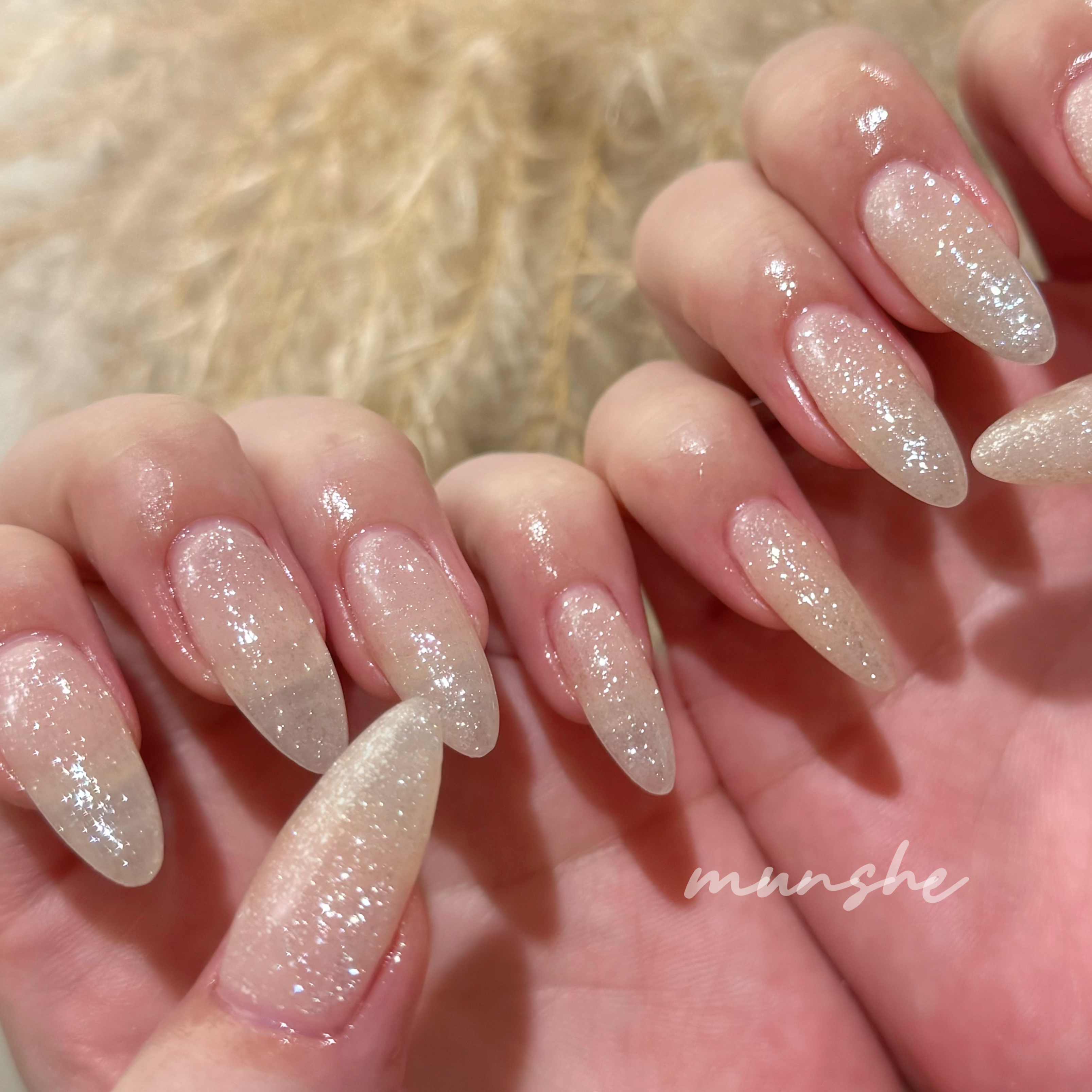 munshe_nails