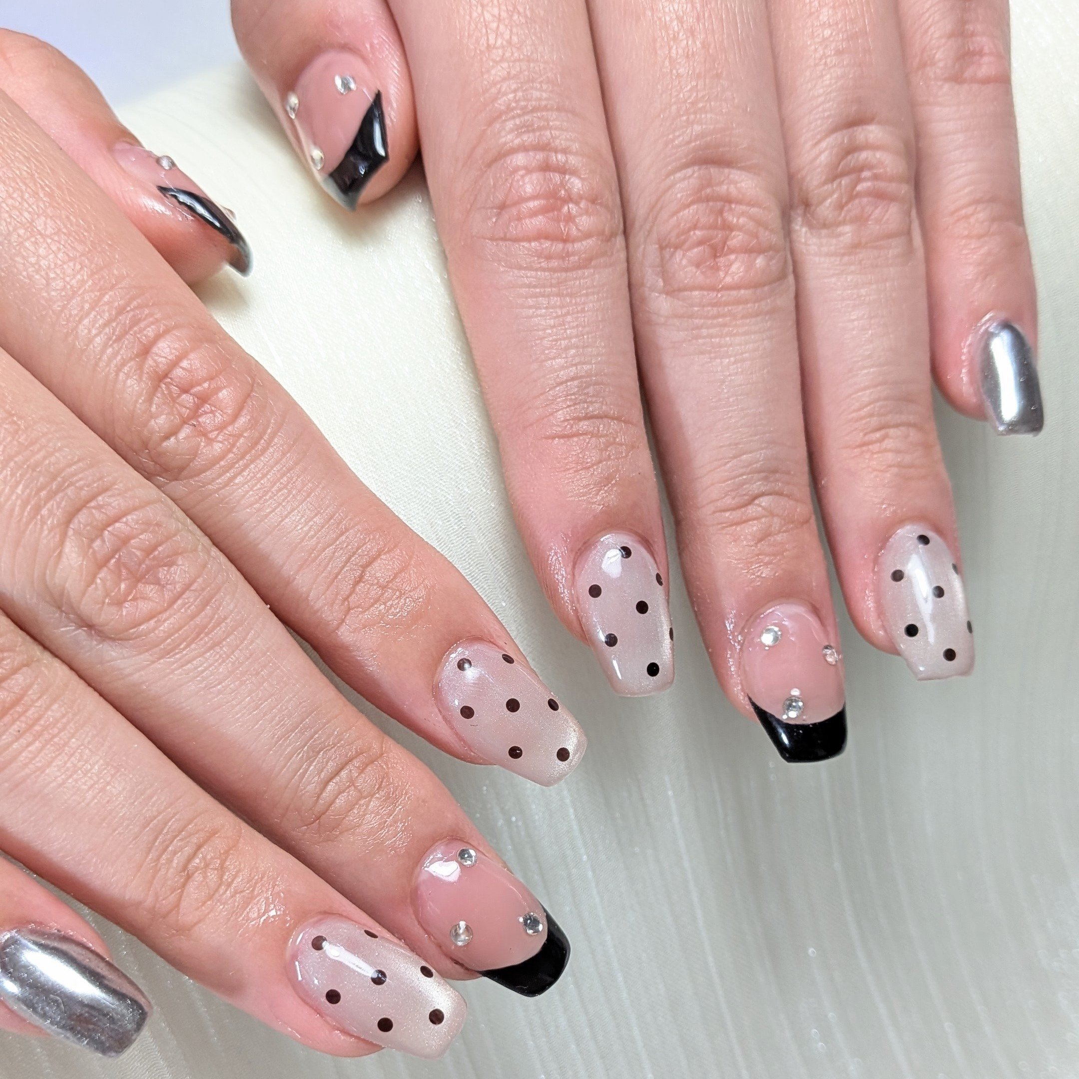 nail.re