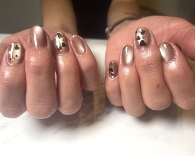 ちゅるんマグネットネイル💅ハートホログラム埋め込み❤️