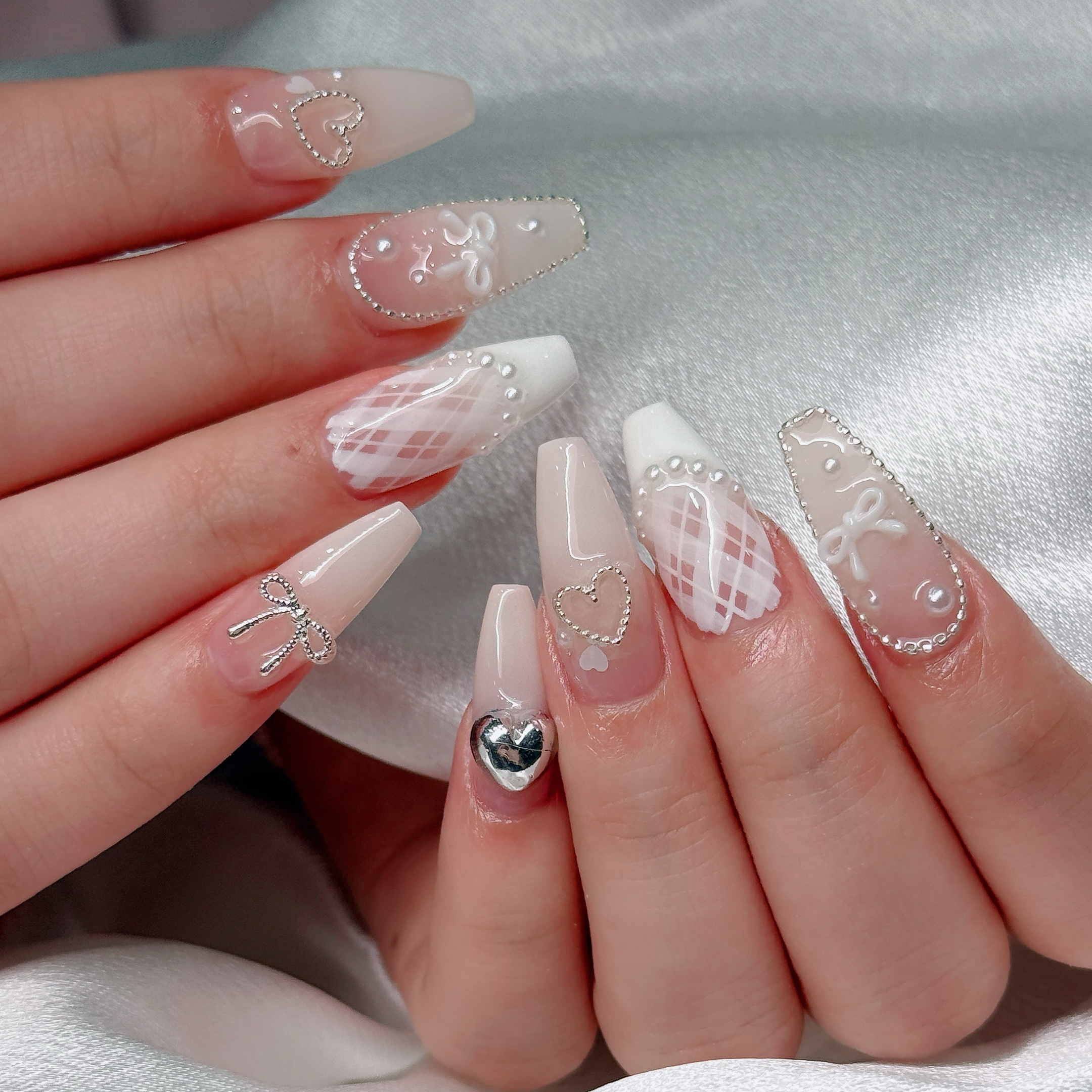 Nails168_