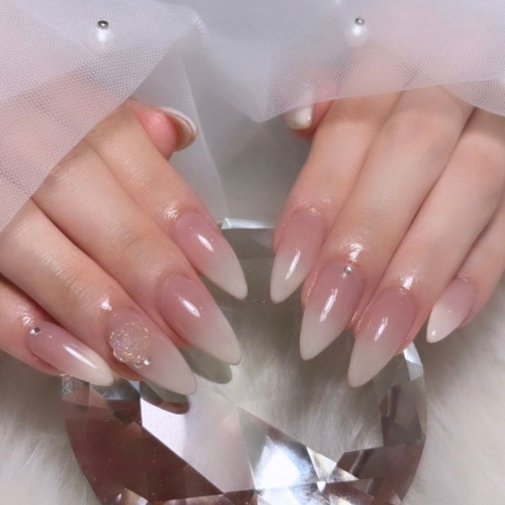 ネイリー（Nailie） - RE_Bonn_Juri