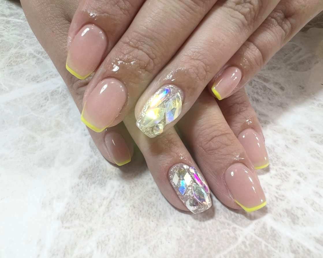 alococo_nail