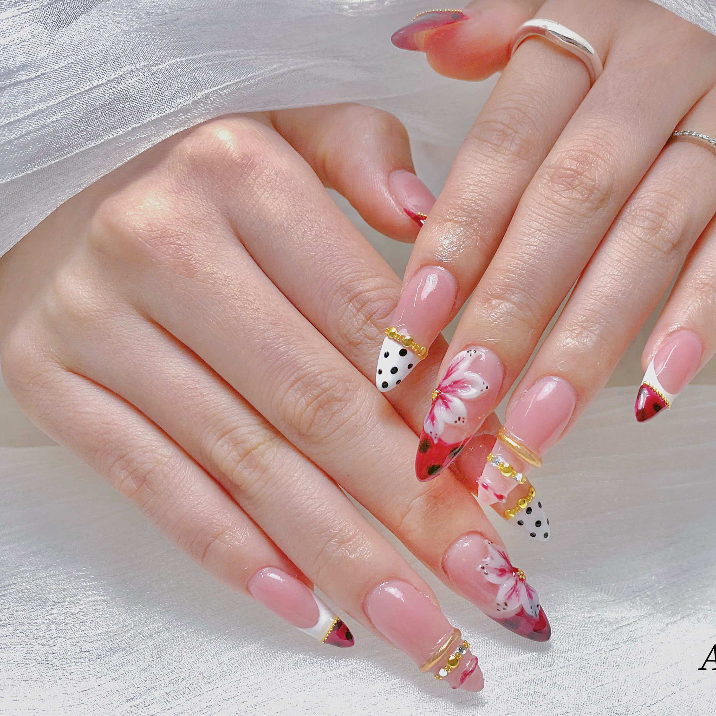 Akina_Nails